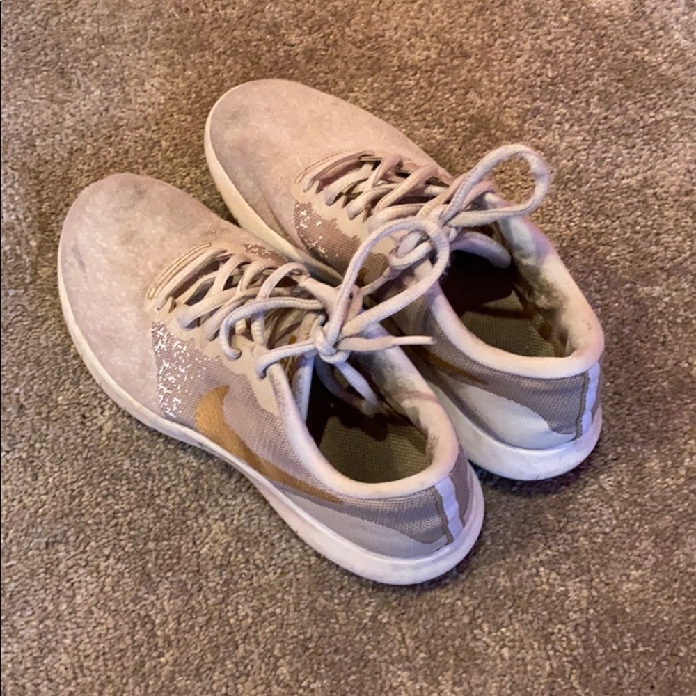 Nike shoes NOT FOR SALE